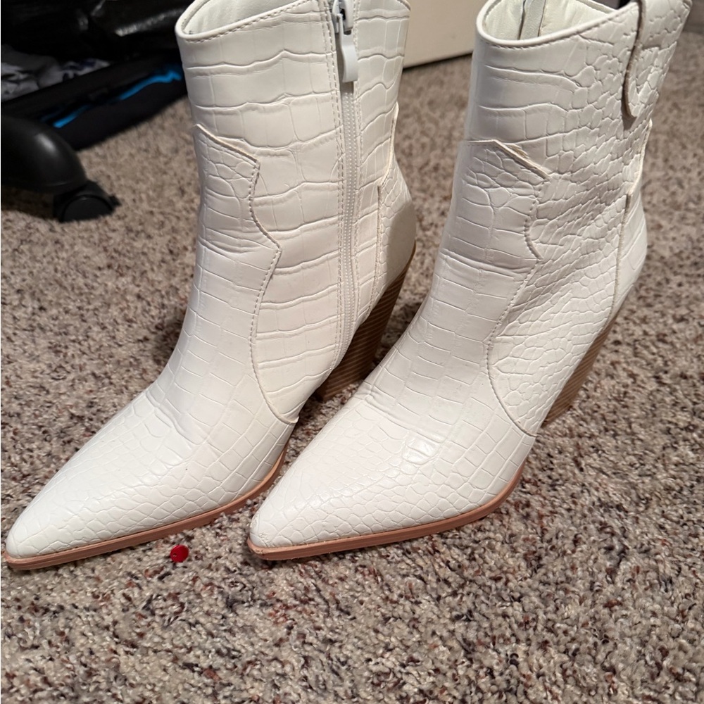 Women’s white booties